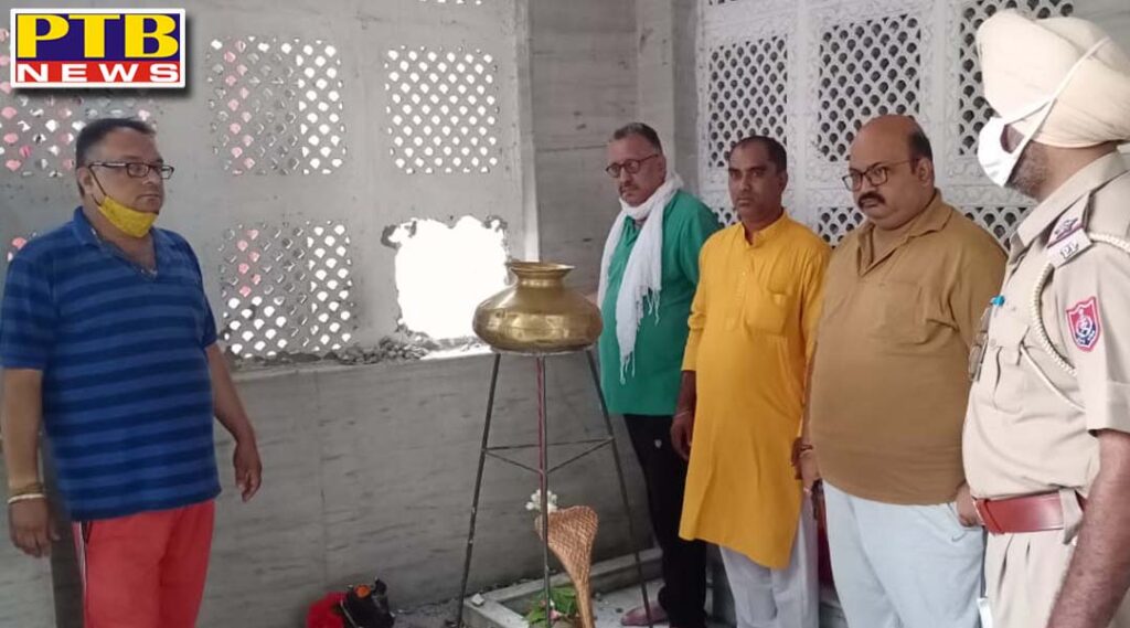 Thieves targeted temple Shri Siddh Baba Keshav Nath Ji Basti Pir Dad Sher Singh Colony in Jalandhar in the dark of late night