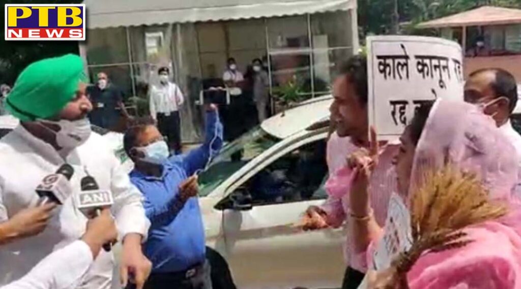 heated argument broke out between Ludhiana MP Ravneet Bittu and former Union Minister Harsimrat Badal outside Parliament Delhi
