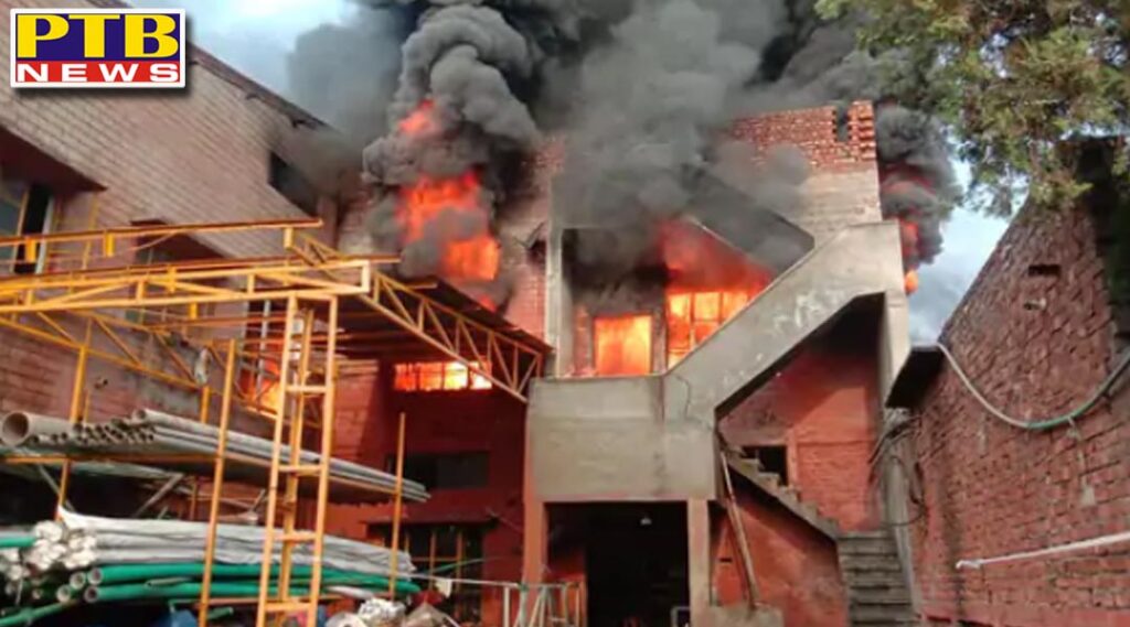cracks in the building 3 fire brigade vehicles were involved in controlling the owner said short circuit happened after the explosion in the transformer Jalandhar