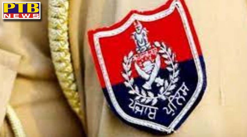 Jalandhar the head constable, serving as a head constable in the CID wing, was beaten up with sticks by the youths due to the enmity of blocking the way