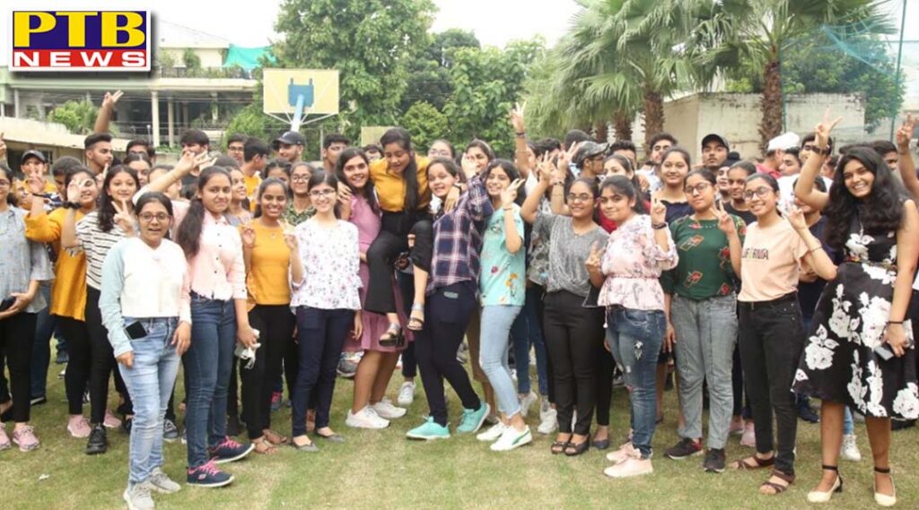 Mehak Gupta of Innocent Hearts School tops the district in CBSE 10th examination and gives the school the number 1 title Ranked first in the district with 99.60 percent marks