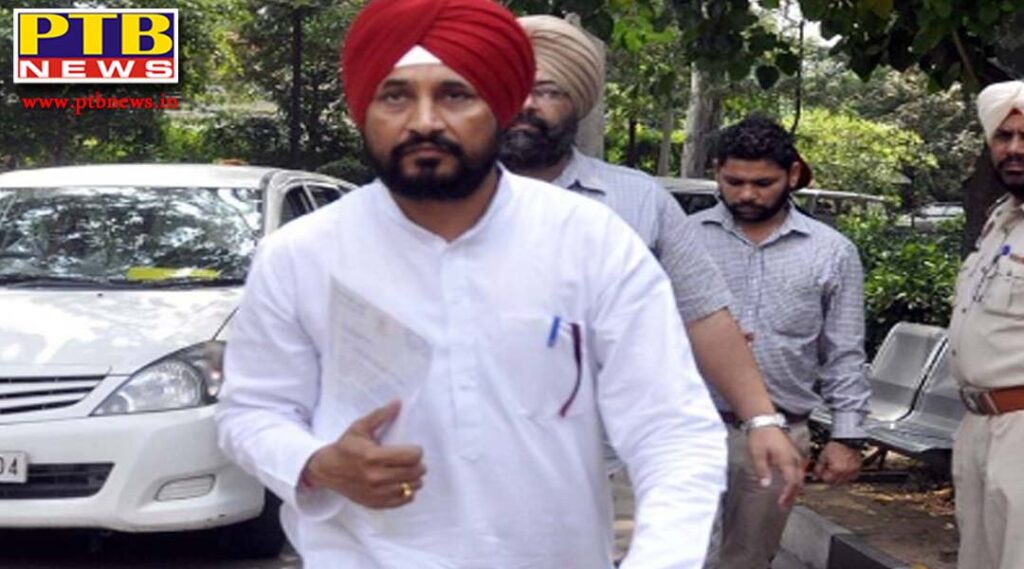 channi sarkars attack on captains army 13 osds and advisors removed from service 5 already resigned car and security also brought back vacate government house in 15 days Chandigarh