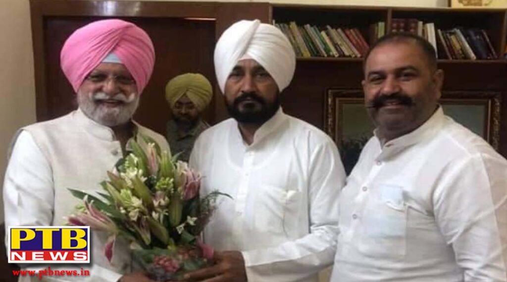 Selfie taken of MLA Sushil Rinku with Chief Minister Punjab Charanjit Singh and Cabinet Minister Rana Gurjit Singh went viral people said wow what is the matter Jalandhar