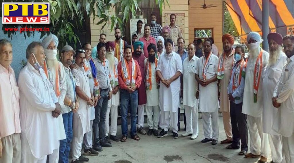 Akali in the North, along with the BJP, now the BSP also got a big setback, many leaders and workers led by Henry joined the Congress