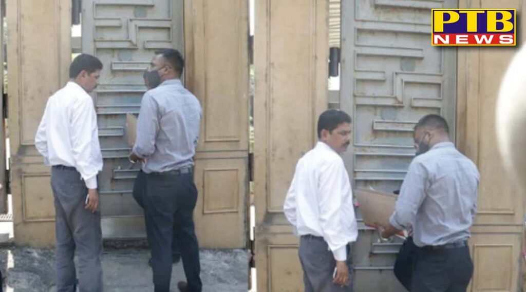 shahrukh khan daughter name in drugs chat mannat reached ncb raid at ananya pandey house too