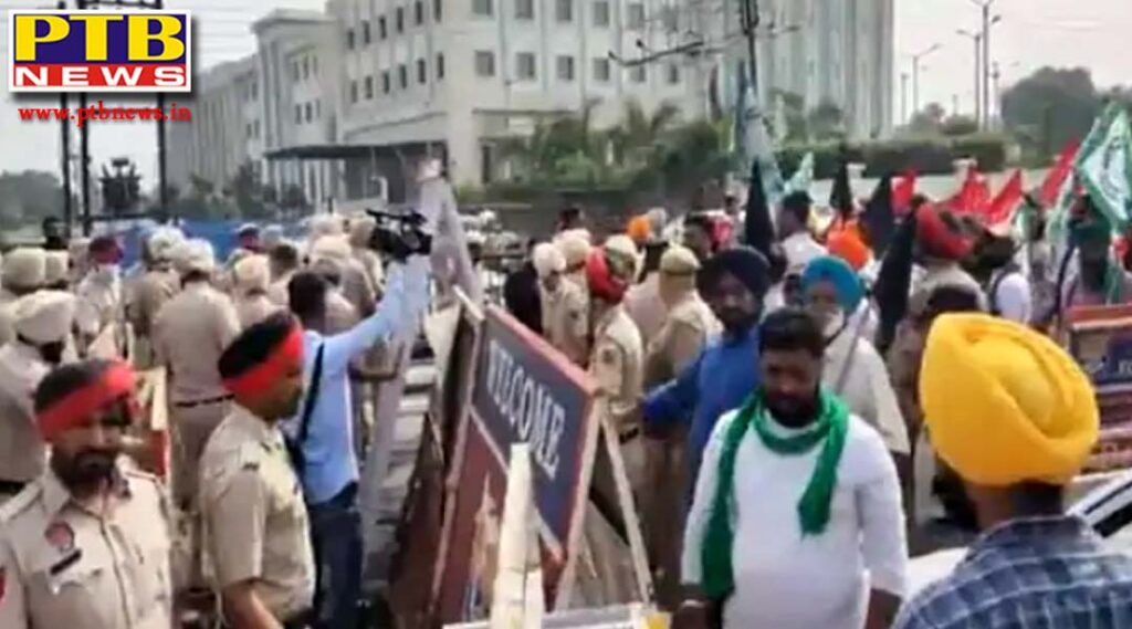 jalandhar farmers gathered with black flags the agitated protesters said they would have allowed the tears of the lakhimpur violence victims to dry up Jalandhar
