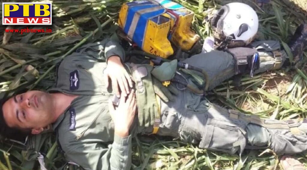 indian air force trainer aircraft crashes in bhind madhya pradesh pilot injured madhya pradesh
