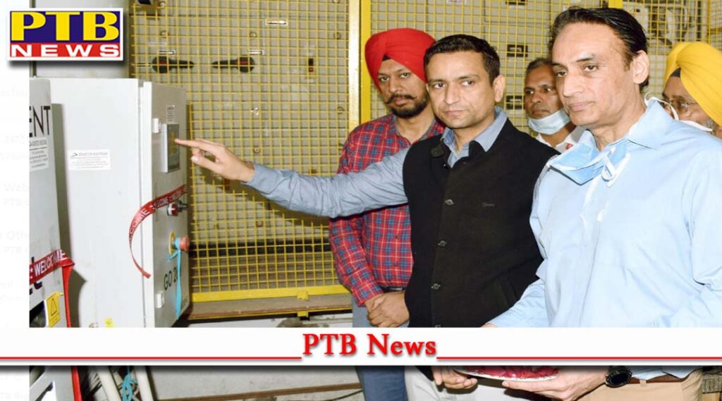 District Collector Ghanshyam Thori inaugurated the Oxygen Plant at the famous Jammu Hospital of Jalandhar 60 gas cylinders will be used daily