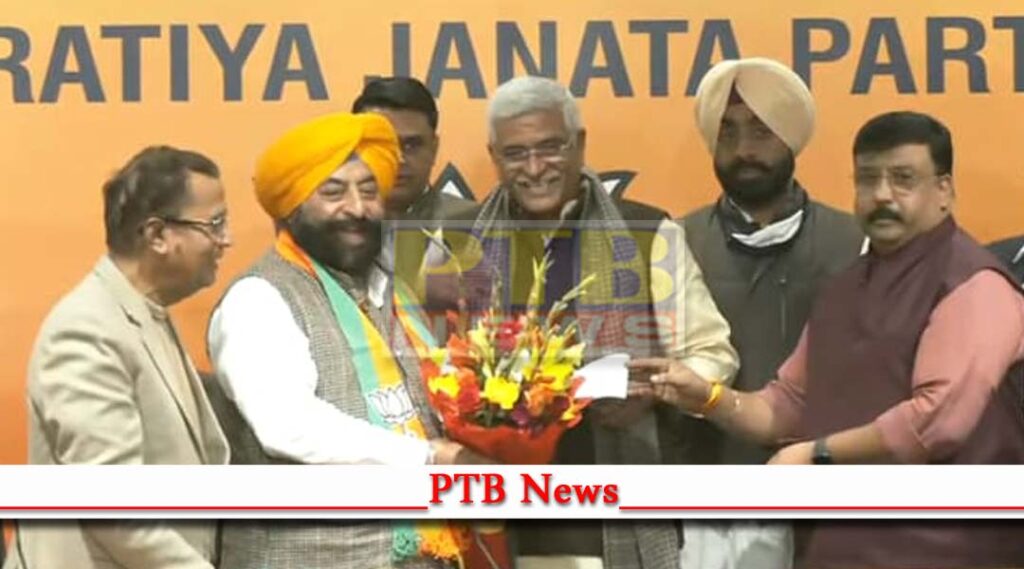 Shock to Shiromani Akali Dal Sarabjit Singh Makkar joined BJP Party Delhi Punjab Jalandhar