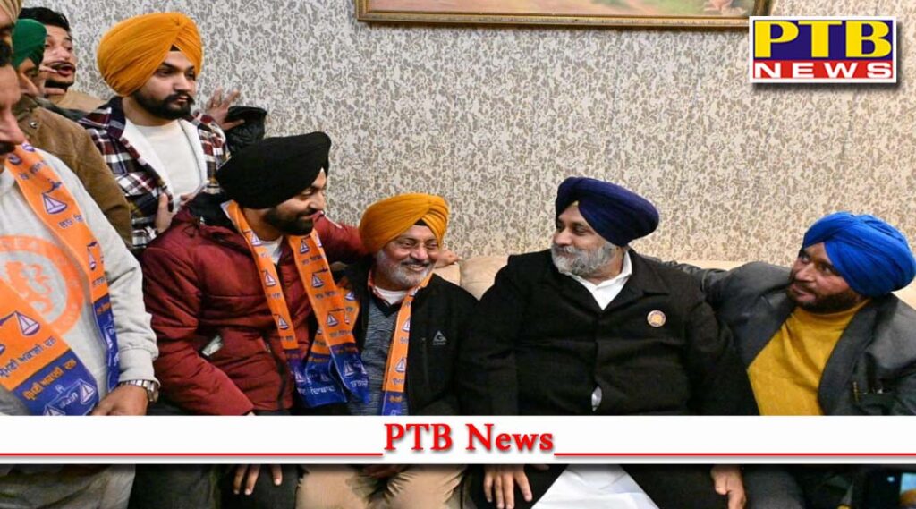 SAD-BSP joint candidate Chandan Grewal from Jalandhar Central gave a big blow to BJP in the presence of Sukhbir Badal