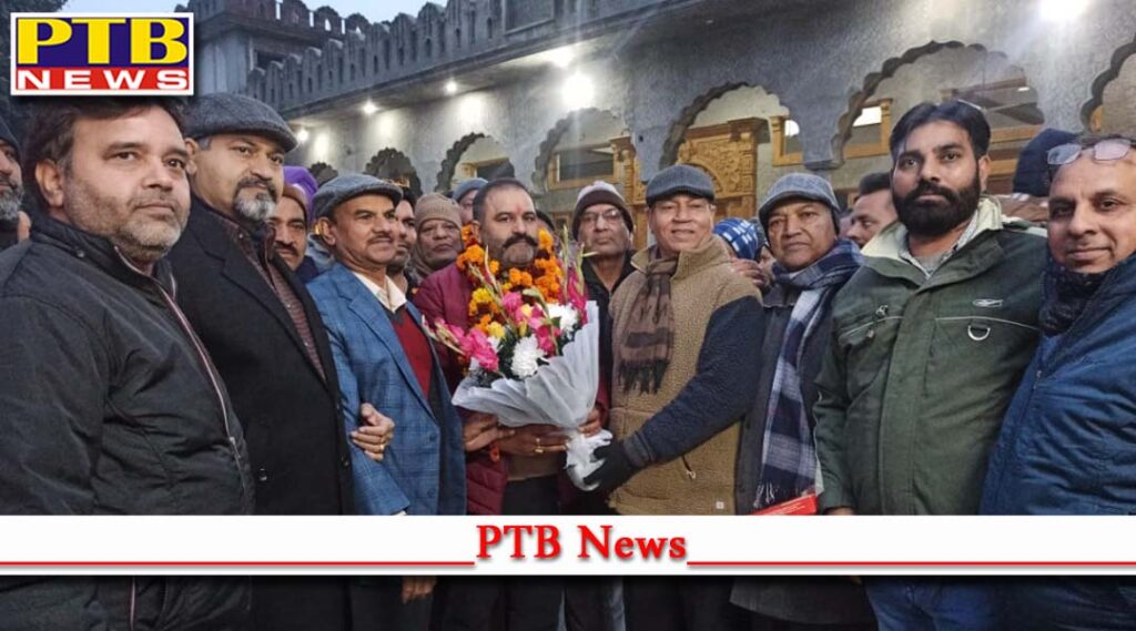 getting the ticket to MLA from Jalandhar West Sushil Rinku was welcomed with warm enthusiasm by the workers Punjab