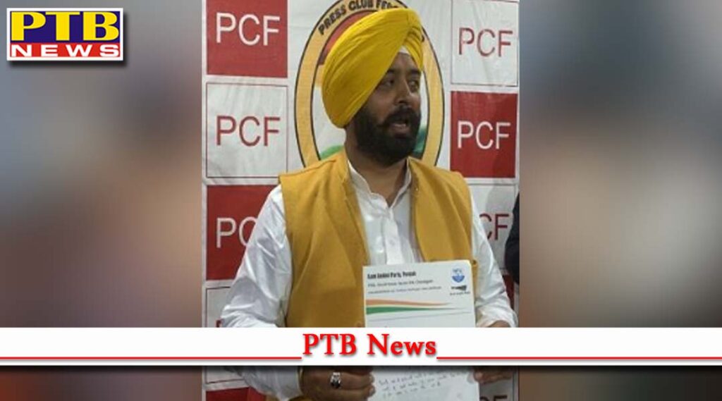 Firozepur aam aadmi party candidate left the party after getting the ticket