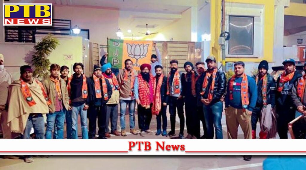 Sarabjit Singh Makkar gave a big blow to Jagbir Singh Brar in Jalandhar Cantt Veteran leaders of Akali Dal joined BJP