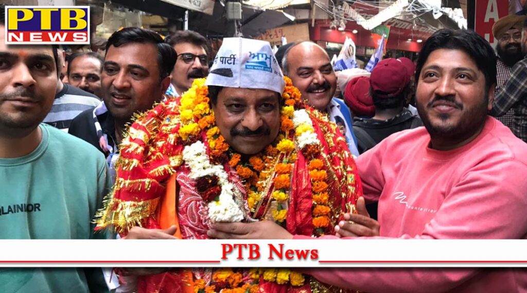 Electoral padyatra in Attari Bazar taken out by Aam Party candidate Raman Arora from Jalandhar Central constituency got huge support