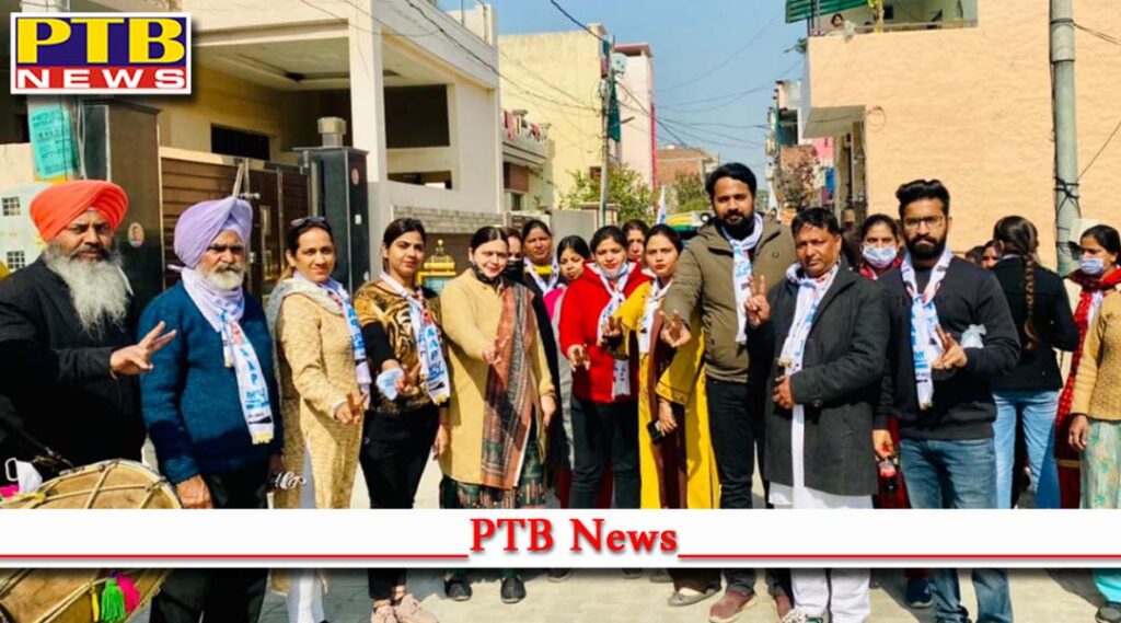 Raman Arora wife daughter son-in-law campaigned in Dakoha people praised the family fiercely assured huge support Jalandhar Punjab