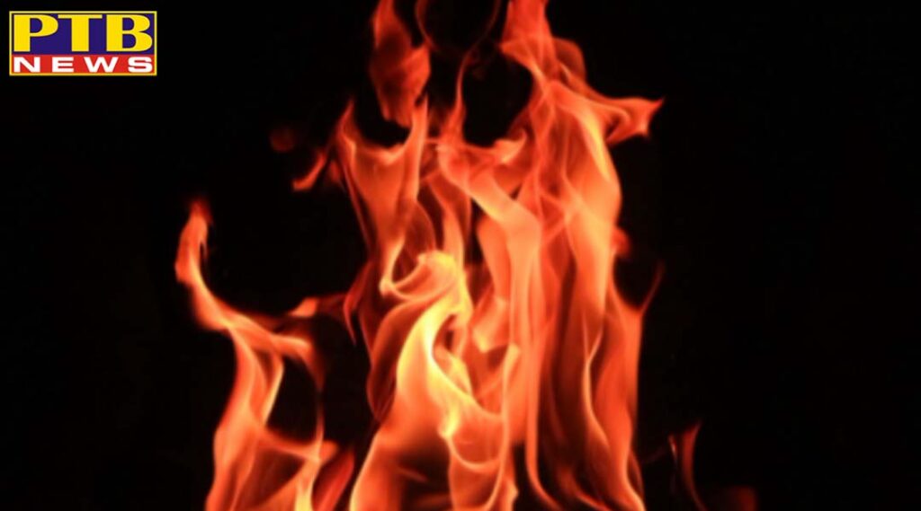 Due to the terrible fire in the house 5 people of the same family were burnt alive many were scorched