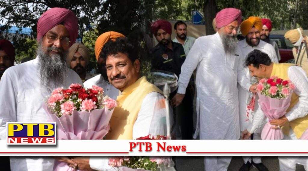Punjab Assembly Speaker Kultar Singh Sandhwan was welcomed by Jalandhar Central MLA Raman Arora and West MLA Sheetal Angural with a bouquet Jalandhar