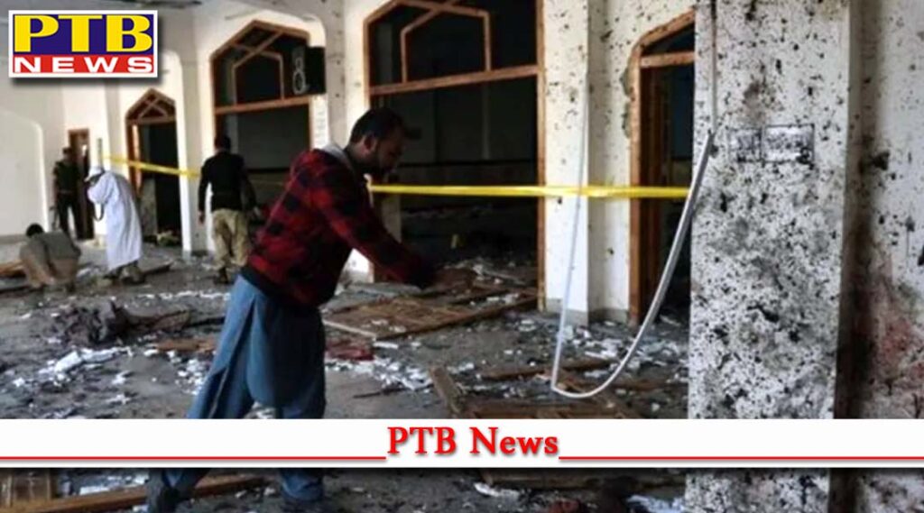 pakistan peshawar mosque blast kocha risaldar many deaed injured