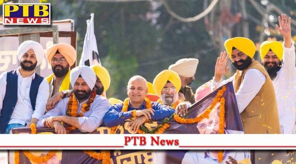 Sea of Humanity at aap party road show led by Kejriwal & Mann in Amritsar Bhagwant Mann Extends Innvite to People to Reach Khatkar Kalan on March 16