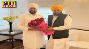 punjab former cm charanjit singh channi met and congratulated the new cm bhagwant mann