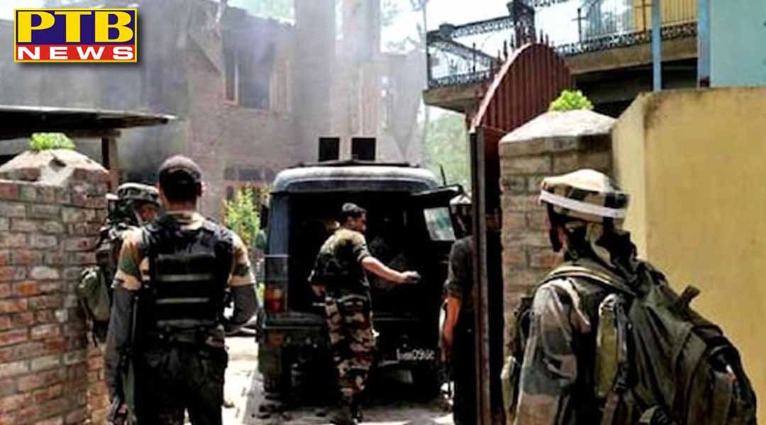 CRPF कैंप पर नक्सलियों ने किया हमला, 3 जवान घायल