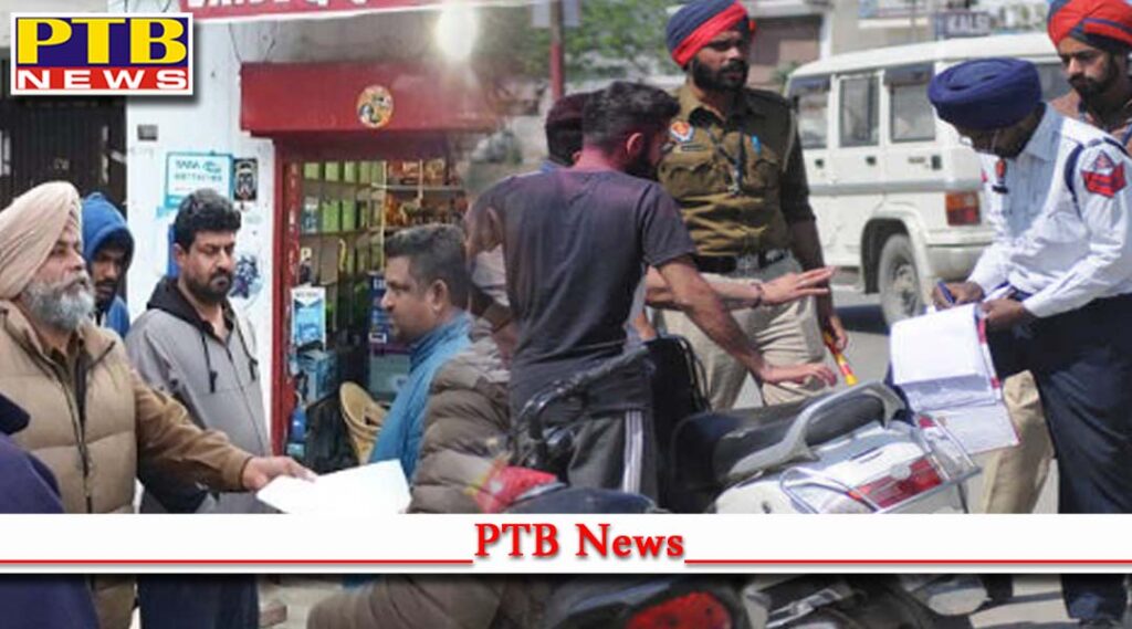 Police of Jalandhar district kept cutting challans of vehicles Scandal broke out at BJP leader's shop The incident was caught on CCTV