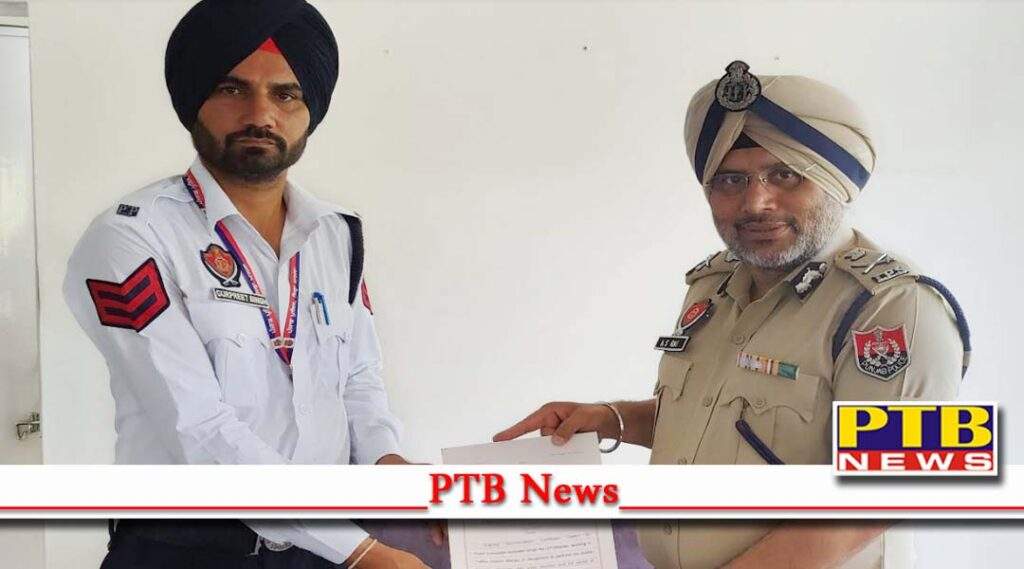 ADGP Traffic AS Rai felicitates HC posted in Traffic Wing Mansa for refusing bribe Chandigarh Punjab
