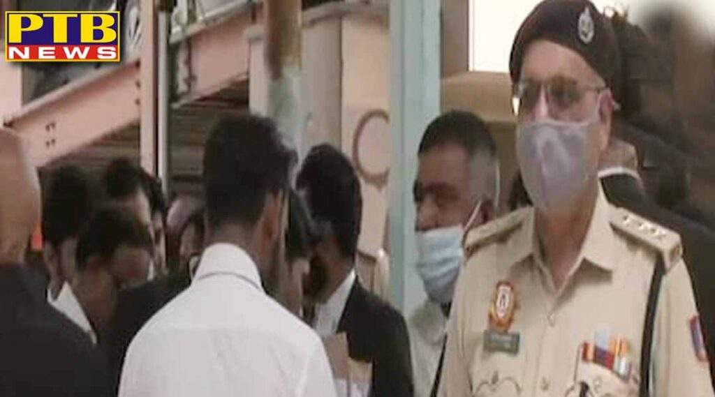 Firing again in Rohini court police engaged in investigation