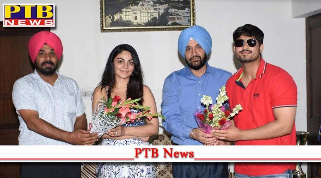 The entire team of Punjabi film Coca arrived at Lyallpur Khalsa College Jalandhar Punjab