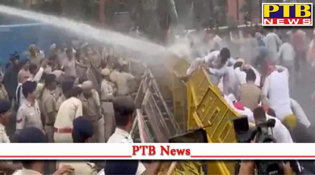 Punjab Congress leaders on their way to Governor's House police stopped