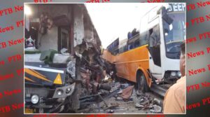 Big accident purvanchal expressway 8 passengers killed when two double decker buses collide