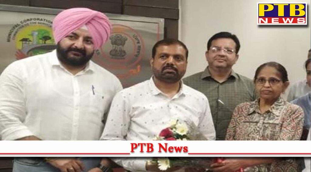 Davinder Singh took over as the new commissioner of Municipal Corporation Jalandhar
