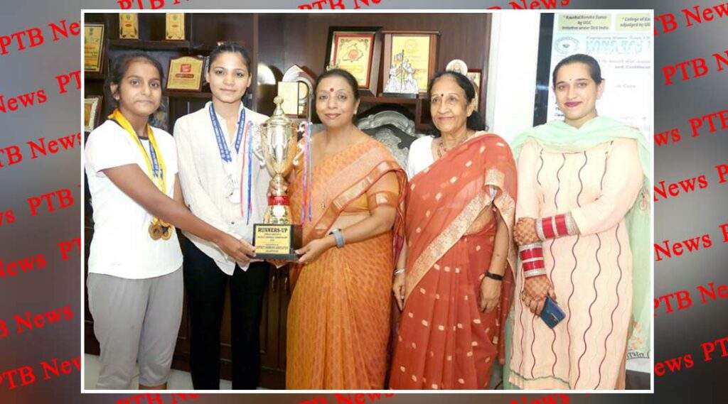 HMV Collegiate School girls won Silver and Bronze Medals in Swimming Championship