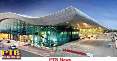 smuggling us dollars from amritsar airport customs recover 8 lac dollar Amritsar Punjab