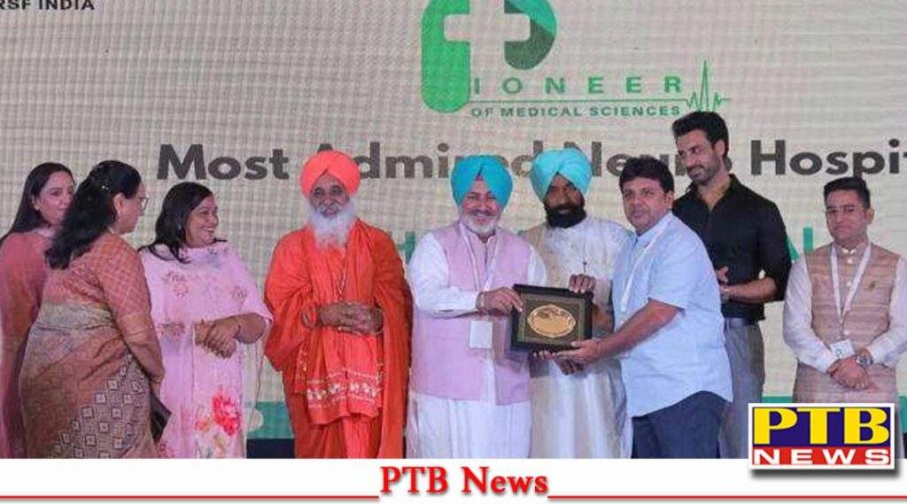 Dr. Chandra Bowry and Dr. Sumit Gupta were honoured for their contribution to health in society During the Pioneer of Medical Science Health and Wellness Conclave Innocent Hearts Groups