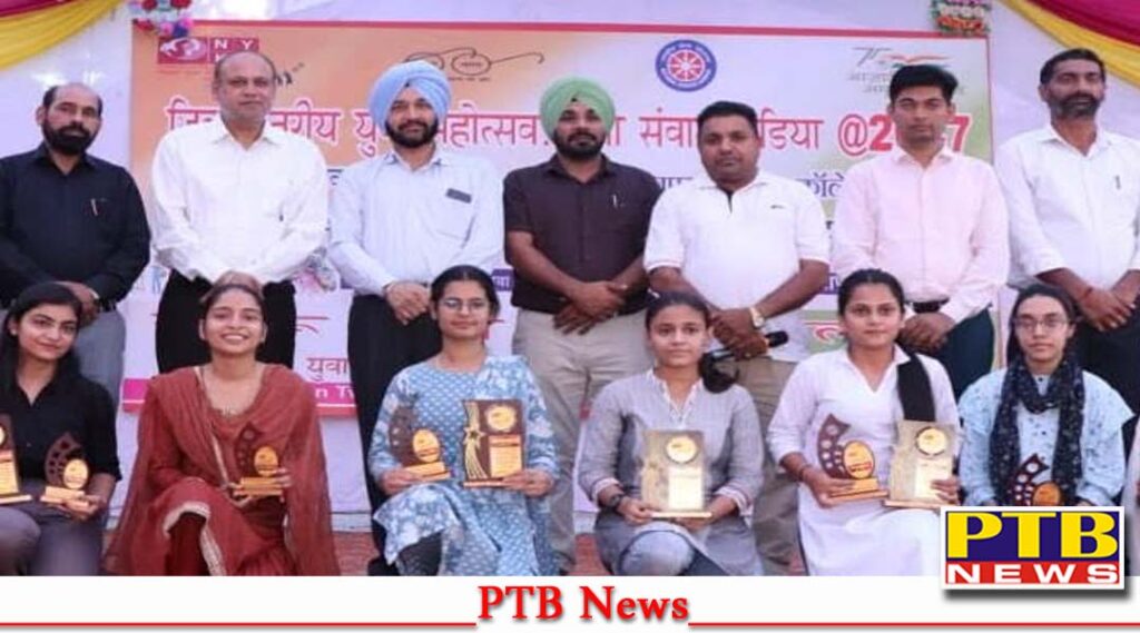 NSS of Lyallpur Khalsa College. Volunteers perform well in Yuva Utsav 2022