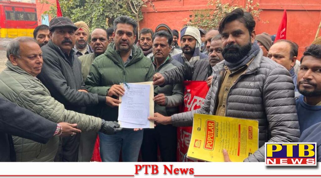 Leaving AAP leaders and MLAs level four employees reached the court of Congress MLA Bawa Henry submitted demand letter