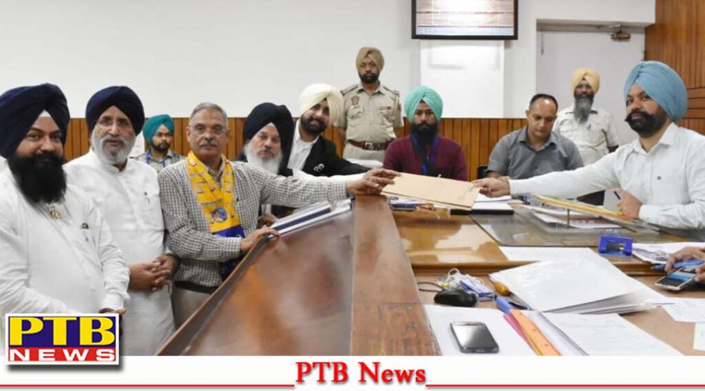 Akali Dal-BSP candidate Sukhwinder Kumar Sukhi filed nomination many big leaders were present together Loksbha Byelection Jalandhar