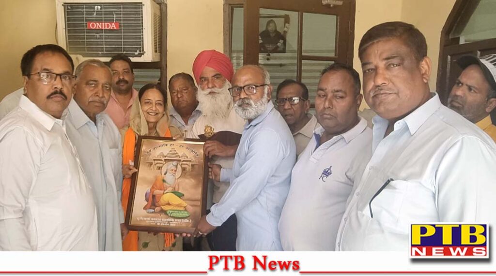 Bhagwan Valmiki Committee announces support to Congress candidate Karamjit Kaur Chowdhary