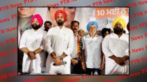presence of the state Congress president the Congress leadership observed a 2-minute silence to pay tribute to S Parkash Singh Badal