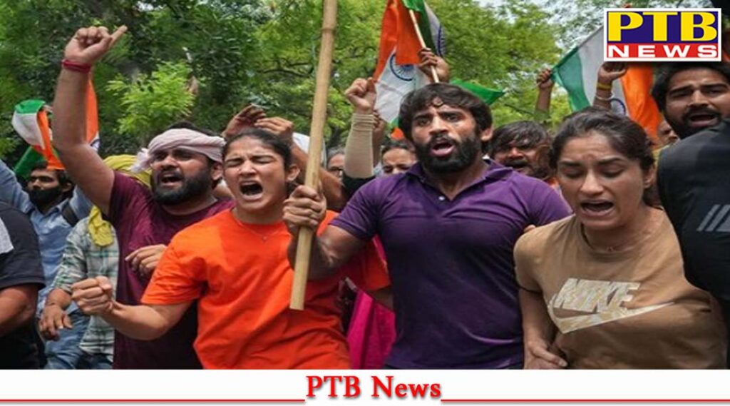 wrestlers are no longer allowed sit at jantar mantar fir against 109 people including bajrang sakshi Big News