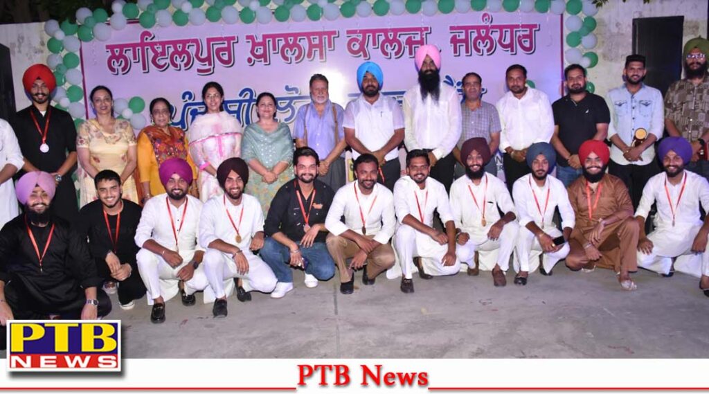 10-day-folk-dance-bhangra-camp-at-lyallpur-khalsa-college-jalandhar-was-a-grand-affair