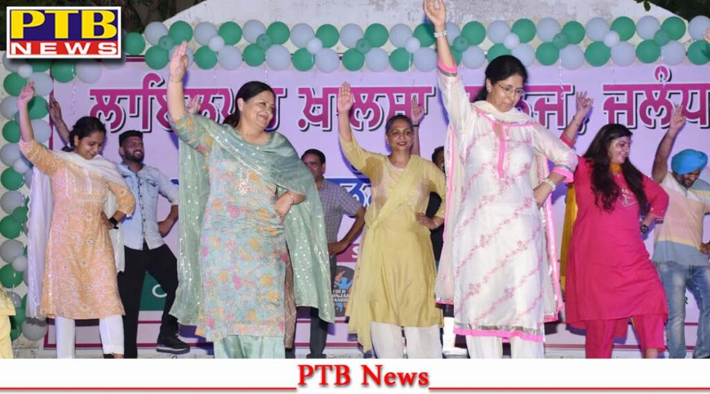 10-day-folk-dance-bhangra-camp-at-lyallpur-khalsa-college-jalandhar-was-a-grand-affair