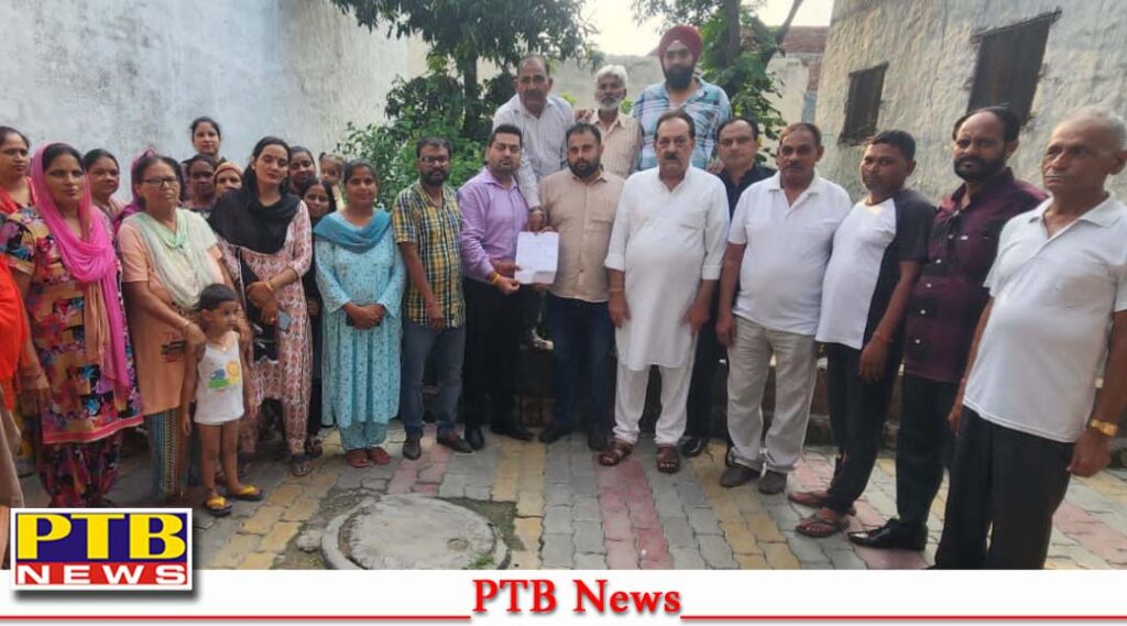 People upset poor sewerage and overflow in Jalandhar Central constituency people said that people are becoming victims of diseases MLA Raman Arora Aap party BJP Leader Ashok Sareen Heecky