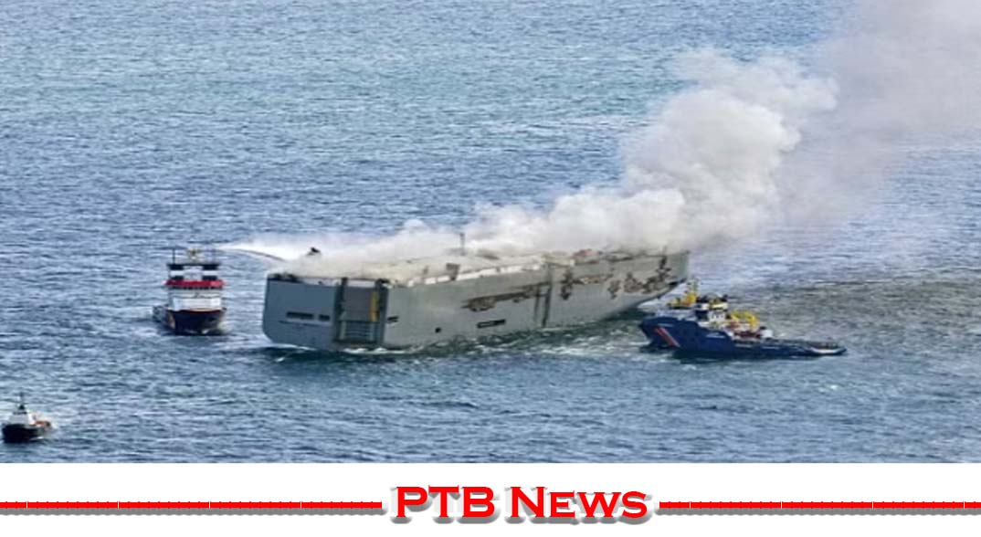 3000 कारों से लदे Cargo Ship में लगी भयानक आग, एक भारतीय की हुई मौत, 20 घायल,