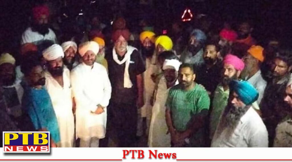 chandigarh-sultanpur-lodhi-mla-rana-gurjeet-singh-son-mla-indrapratap-singh-broke-dhussi-dam-near-bharoana-village-with-jcb-kapurthala-punjab