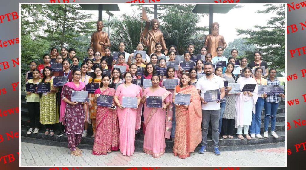 students-of-hmv-participated-in-national-level-quiz-competition