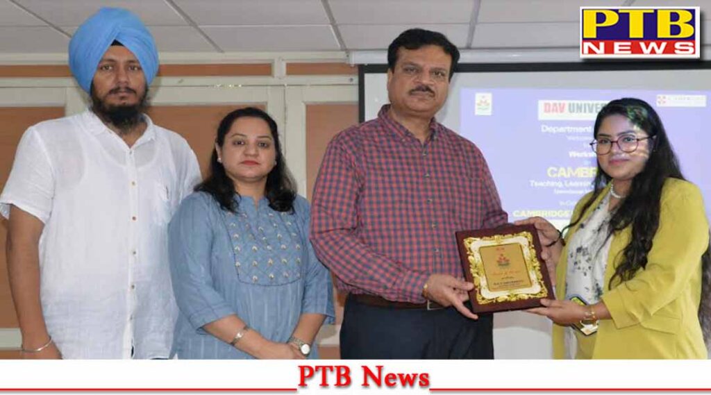dav-university-and-cambridge-university-press-organise-workshop-on-english-language-teaching