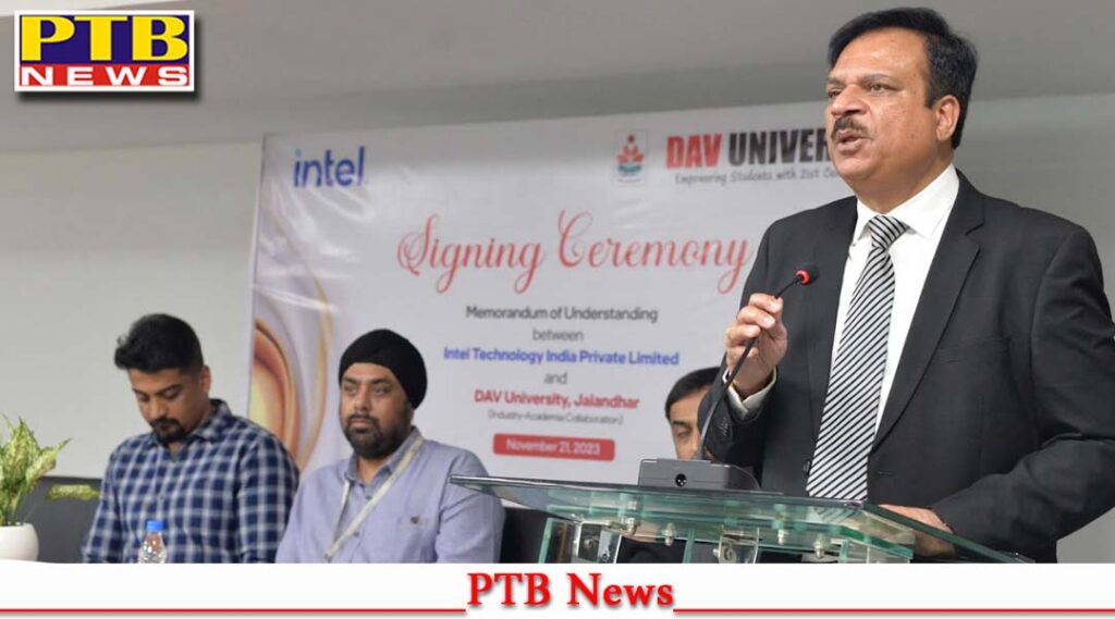 intel-and-dav-university-jalandhar-signed-mou