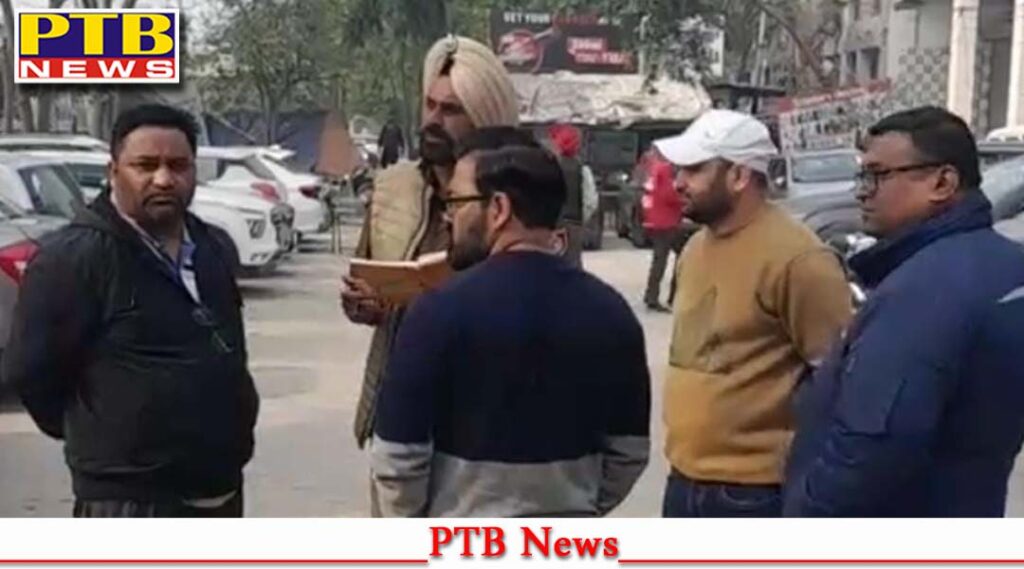 firing-on-the-car-jalandhar-bus-stand-delta-chamber-travel-agent-inderjit-singh-consultants-punjab